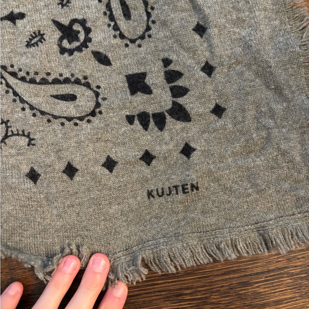 Kujten Large Gray Paisley Print Cashmere Bandana Scarf - Picture 2 of 3